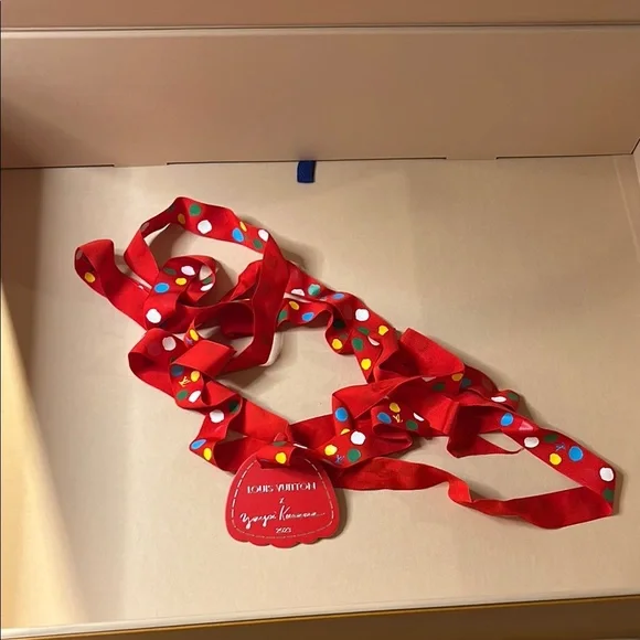 Louis Vuitton Signature Orange Box Large BOX. Magnetic closure. - Picture 9 of 11